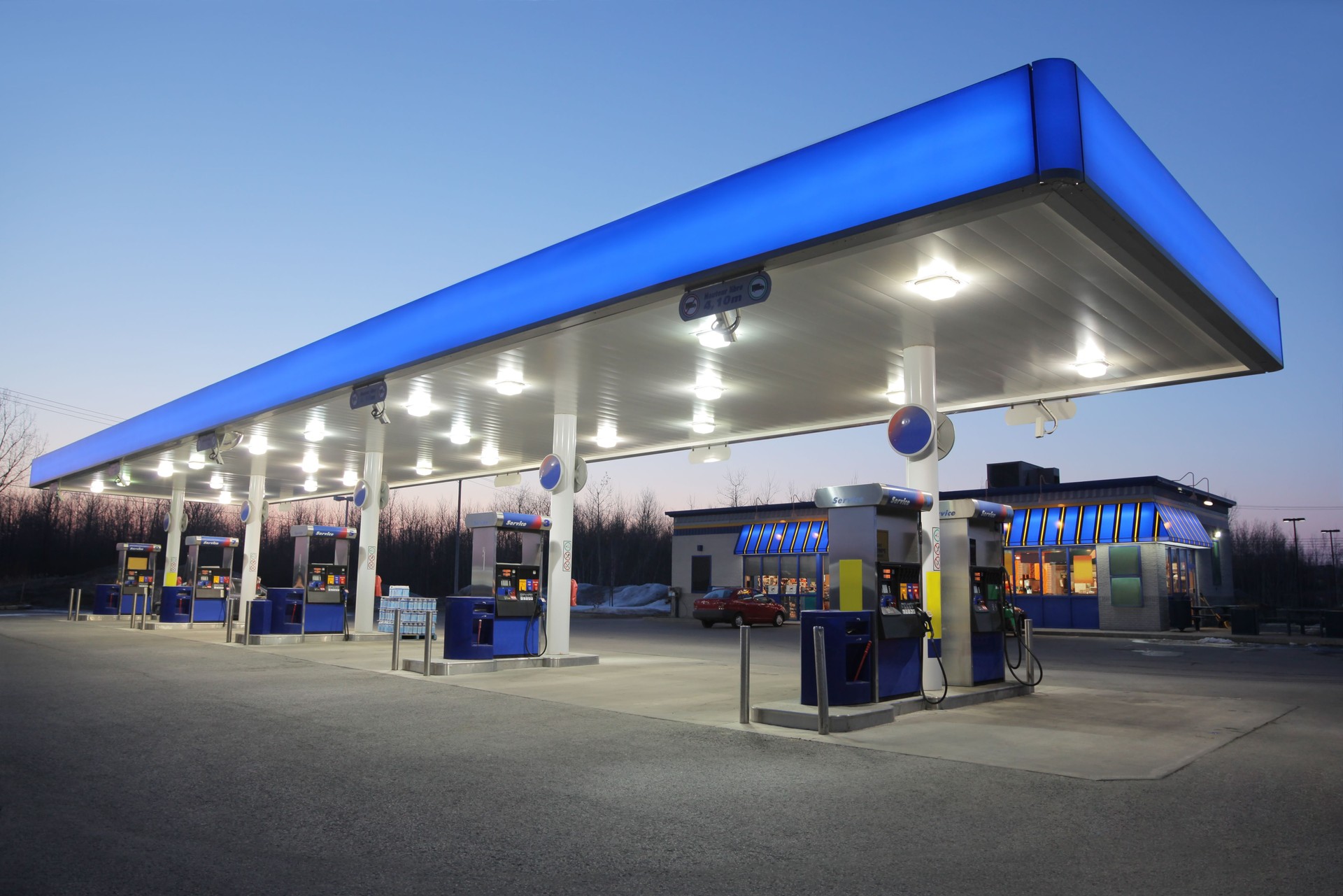 Store Front and Concrete Cleaning Services